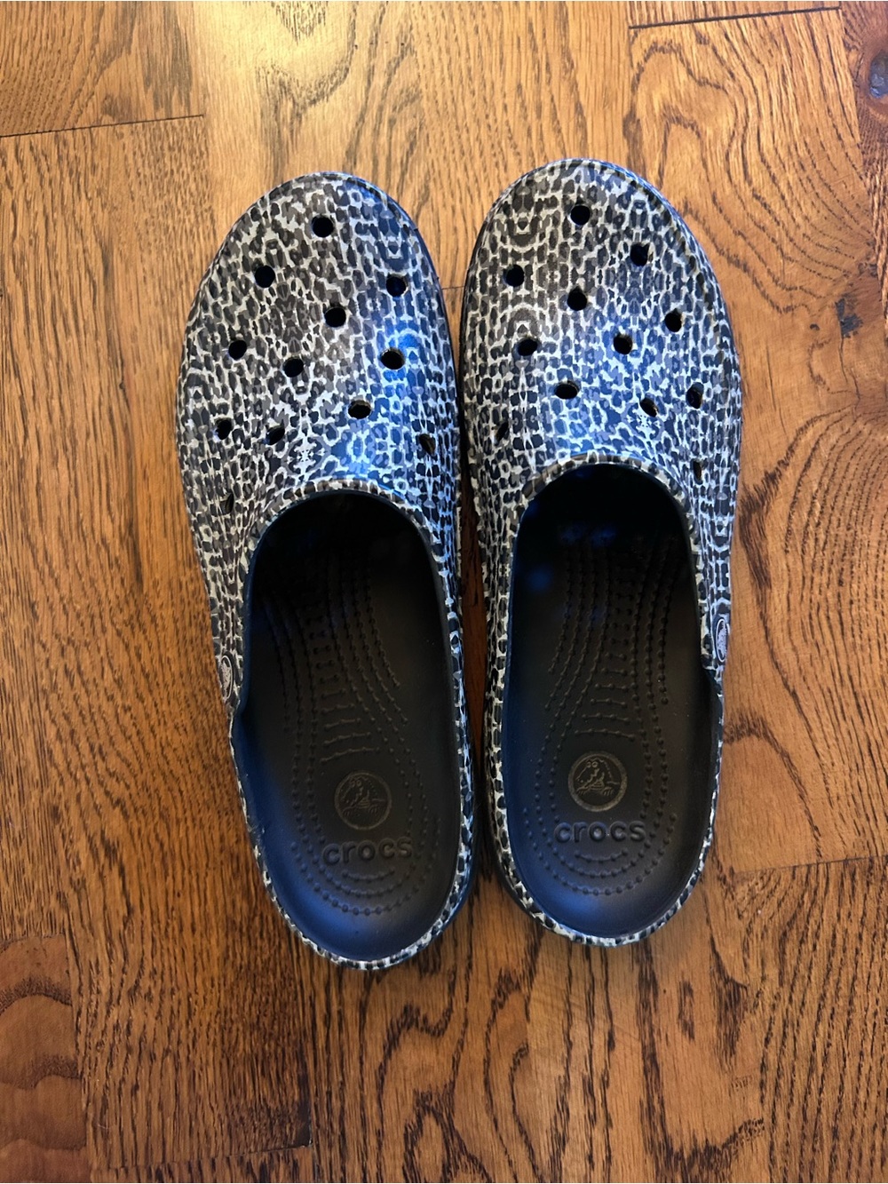 CROCS Women's Leopard Print Slip-On Clog in Black and Gray - Picture 5 of 5